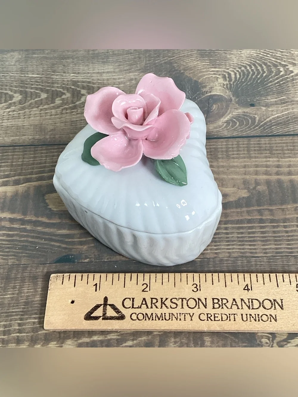 Ceramic Porcelain Heart Shaped Trinket Box With Rose Flower 3.25